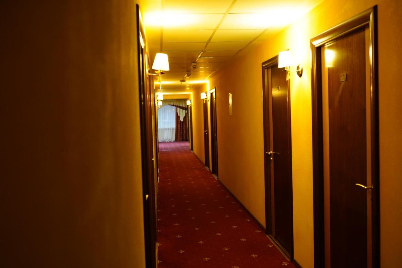 Amaks Vizit Hotel Gomel Exterior foto